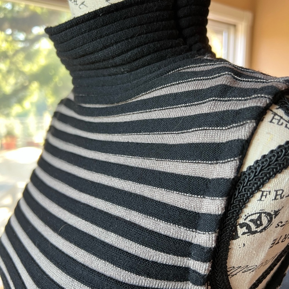 Kerisma Ribbed Dress M - Picture 4 of 8